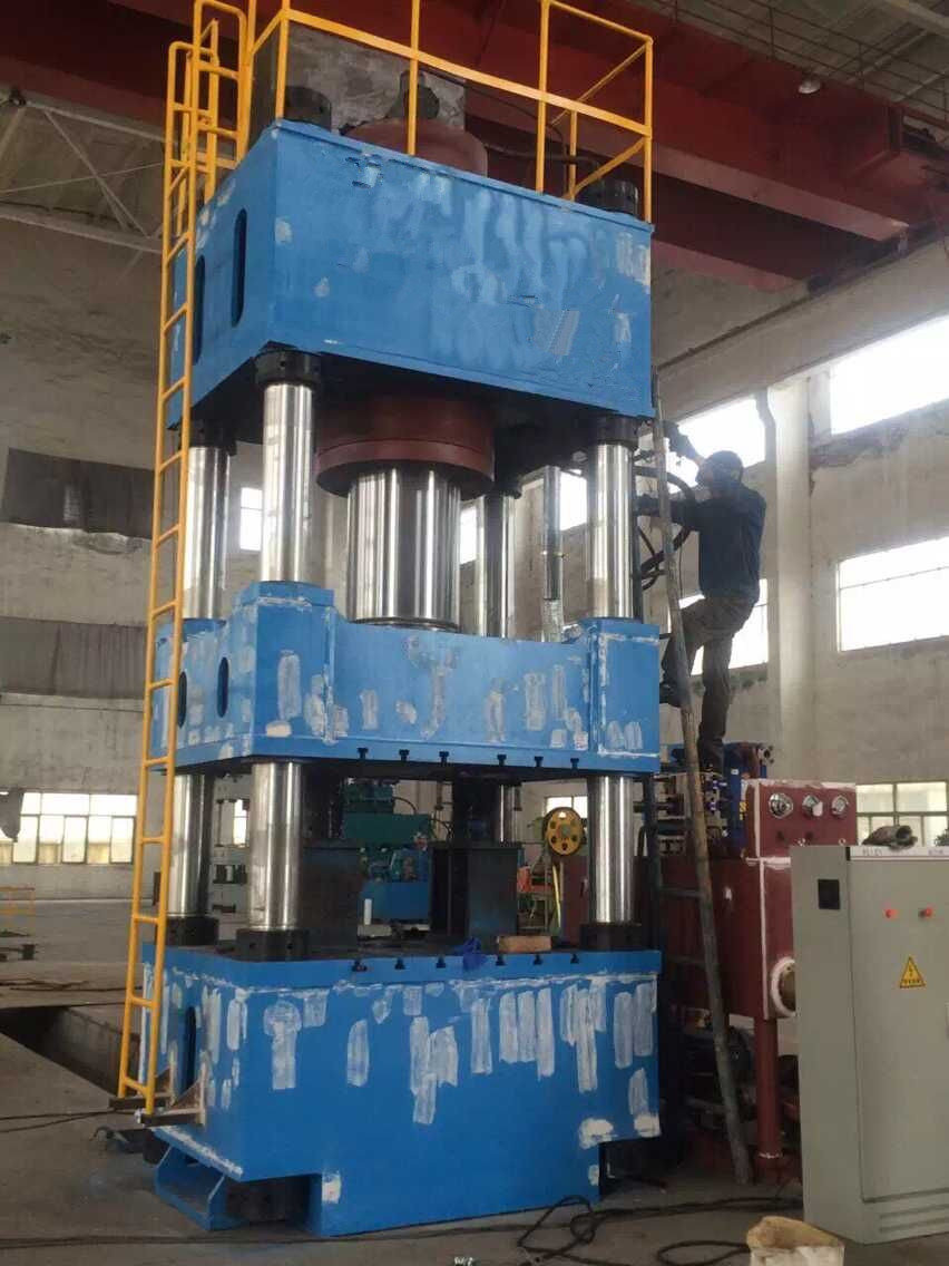 南通鑫涌四柱液壓機(jī)